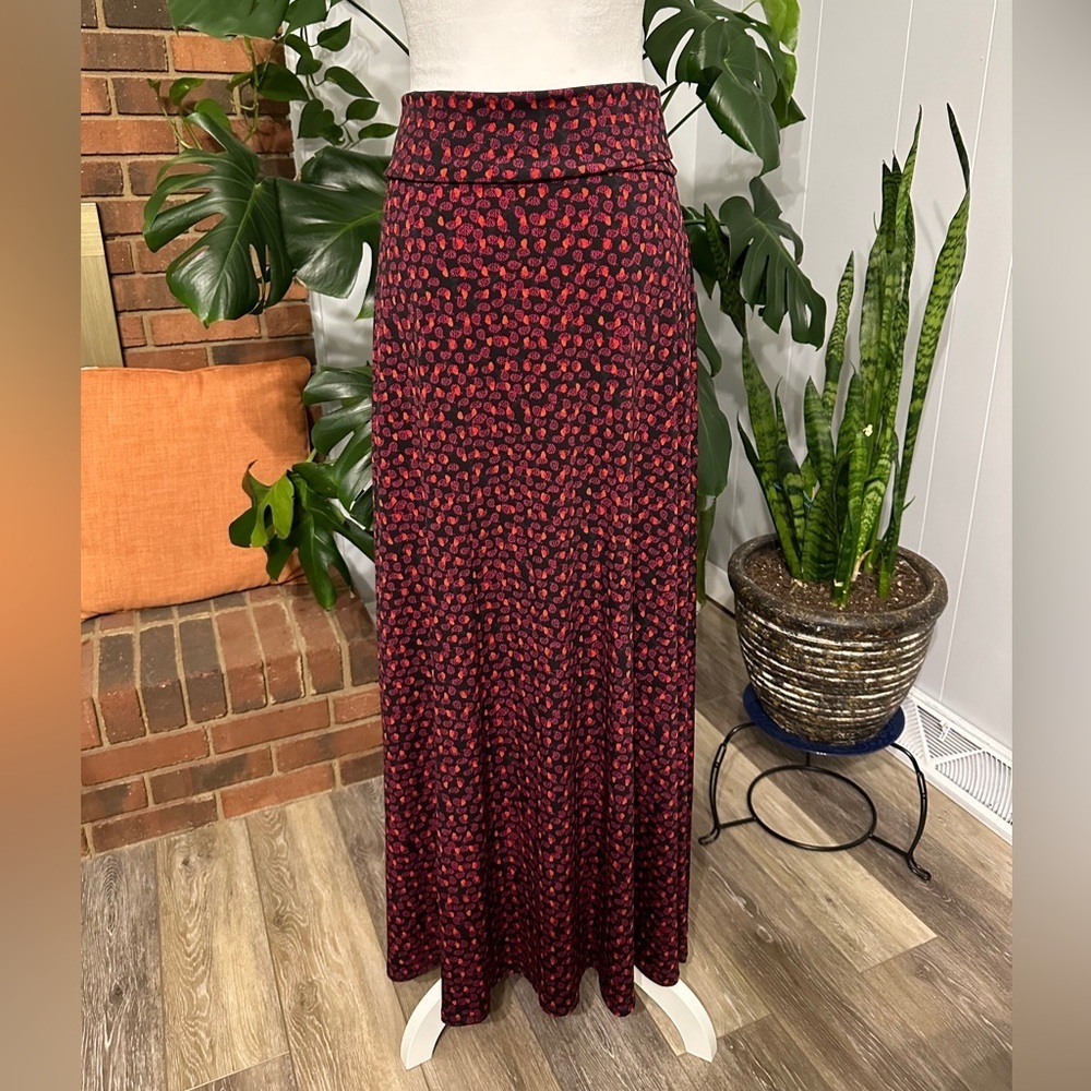 🛍️ LuLaRoe Red & Black stretch maxi skirt Size XS excellent condition